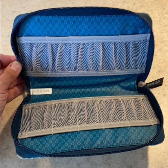 New dōterra oil organizer - Picture 2 of 2